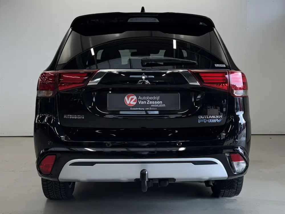 Mitsubishi Outlander 2.4 PHEV Instyle | 360 Camera | Trekhaa uit 2019, foto 6