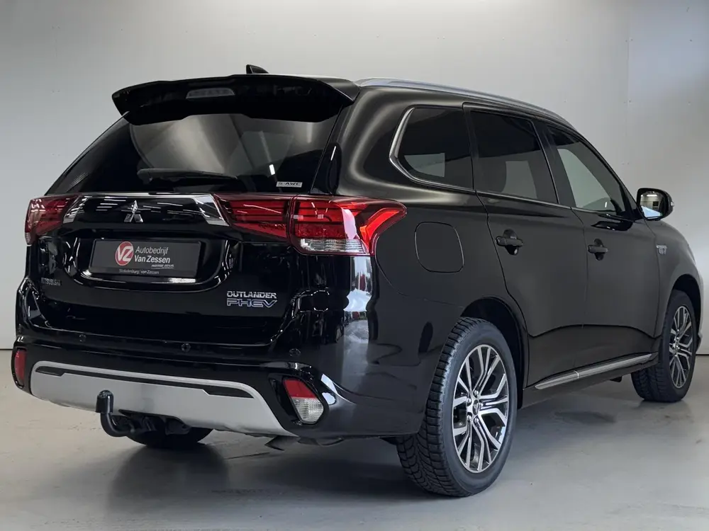 Mitsubishi Outlander 2.4 PHEV Instyle | 360 Camera | Trekhaa uit 2019, foto 7