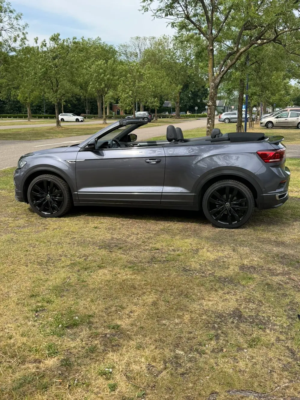 Volkswagen T-Roc Cabrio T-Roc 1.5 TSI 150pk 7-DSG 2021 Grijs uit 2021, foto 3