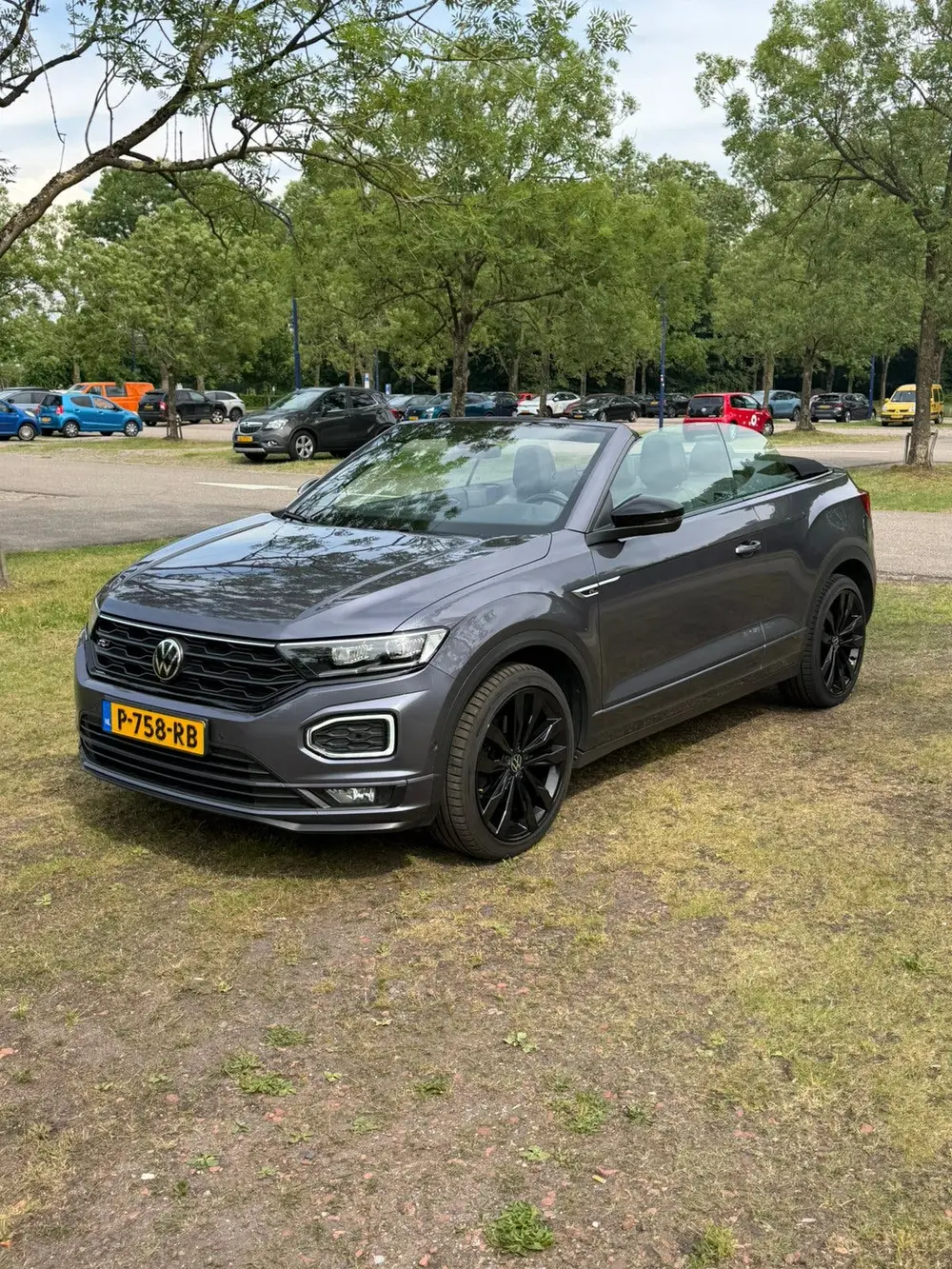 Volkswagen T-Roc Cabrio T-Roc 1.5 TSI 150pk 7-DSG 2021 Grijs uit 2021, foto 4