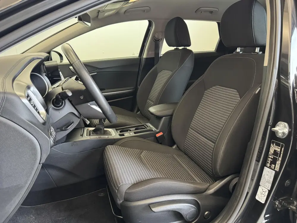 Kia Ceed 1.0 T-GDi DynamicLine uit 2023, foto 12