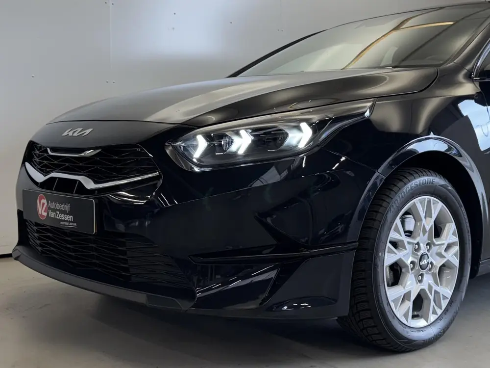 Kia Ceed 1.0 T-GDi DynamicLine uit 2023, foto 4
