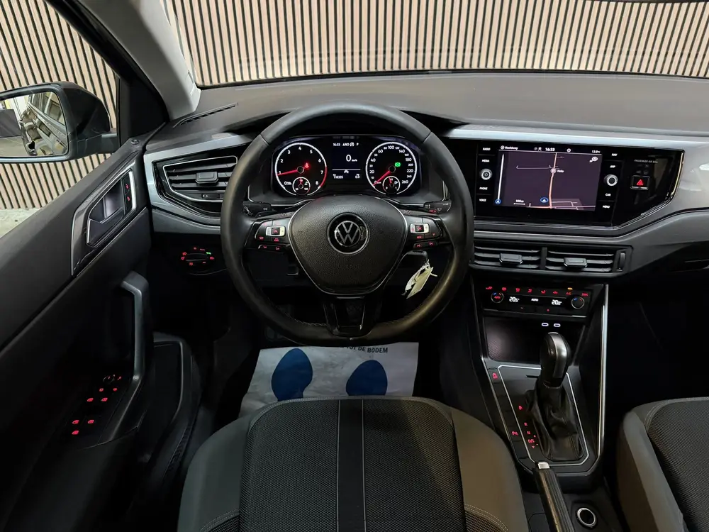Volkswagen Polo 1.0 TSI R-Line 2020 DSG LED CRUISE CAR-PLAY uit 2020, foto 16