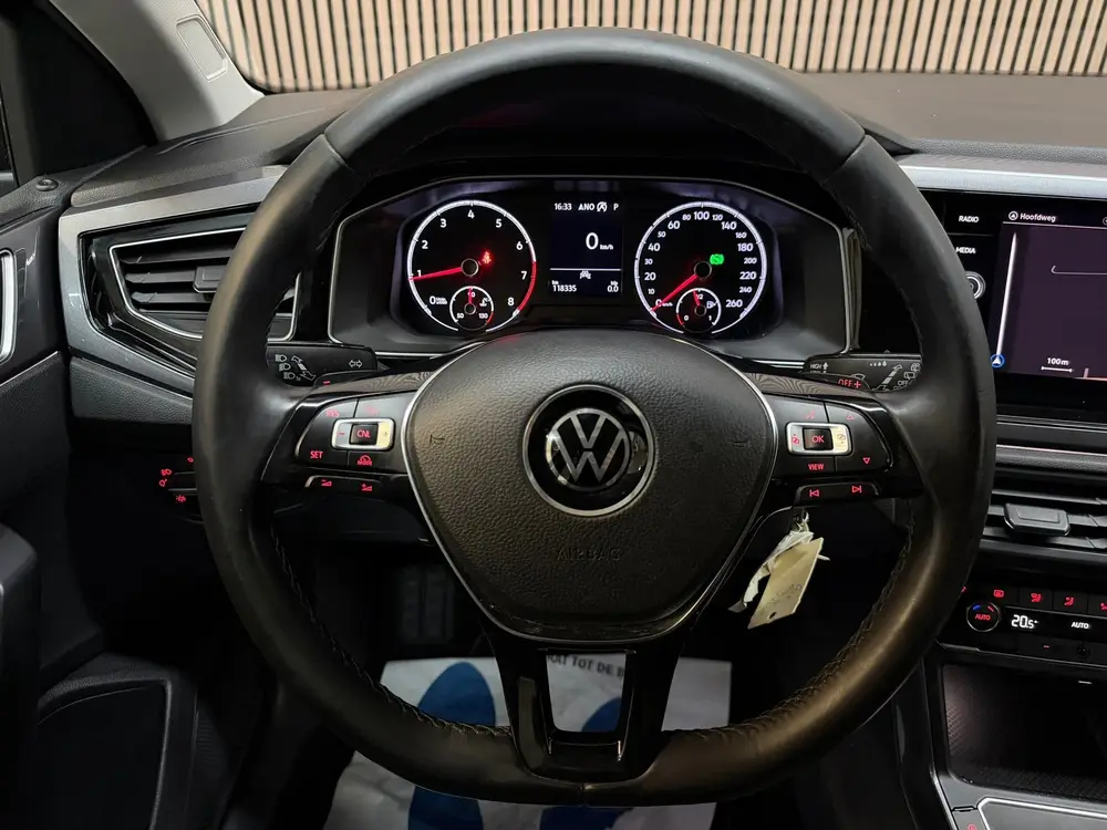 Volkswagen Polo 1.0 TSI R-Line 2020 DSG LED CRUISE CAR-PLAY uit 2020, foto 17