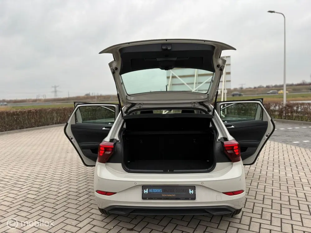 Volkswagen Polo 1.0 TSI Life uit 2023, foto 18