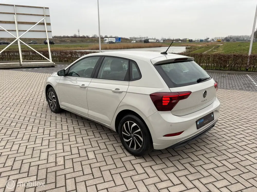 Volkswagen Polo 1.0 TSI Life uit 2023, foto 6