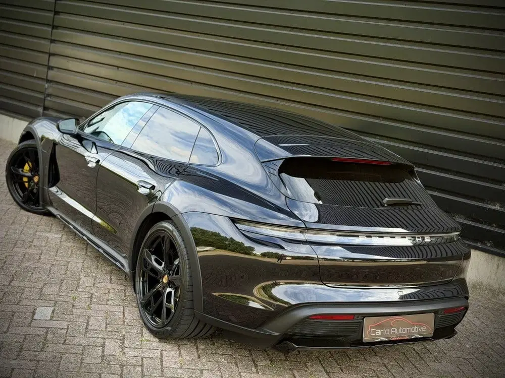 Porsche Taycan 4 93 kWh PANO uit 2022, foto 14