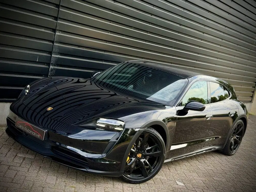 Porsche Taycan 4 93 kWh PANO uit 2022, foto 18