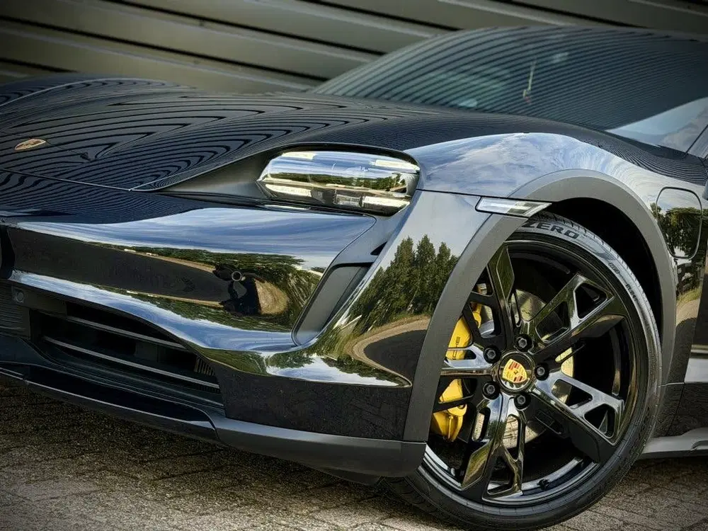 Porsche Taycan 4 93 kWh PANO uit 2022, foto 4