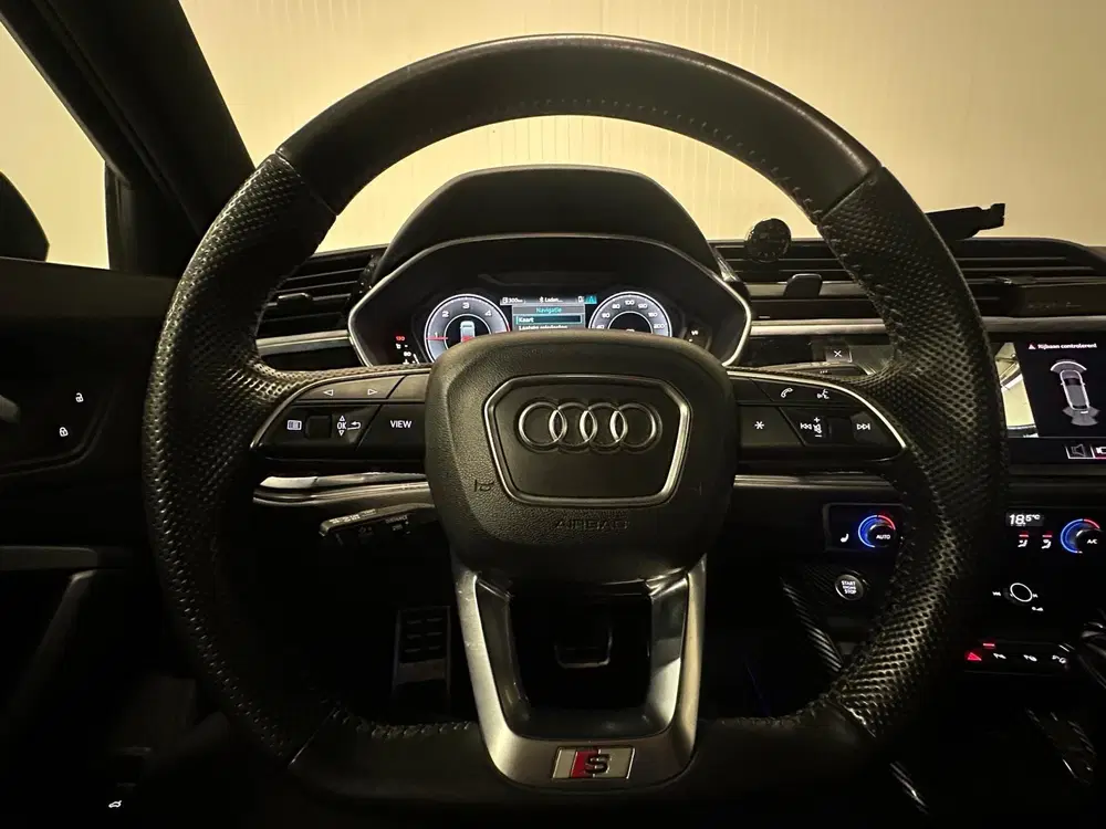 Audi Q3 35 TDI Pro Line business uit 2019, foto 16