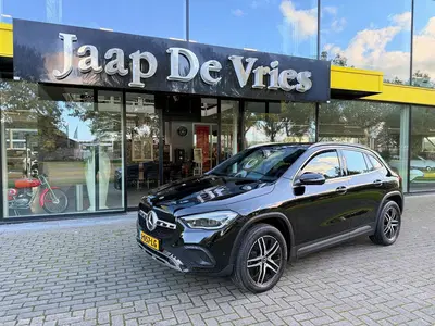 Mercedes-Benz GLA 200 Business Solution Luxury uit 2020