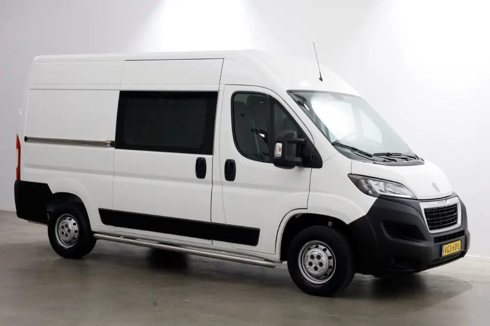 Peugeot Boxer 2.2 BlueHDi 120pk L2H2 Premium Airco uit 2020, foto 10