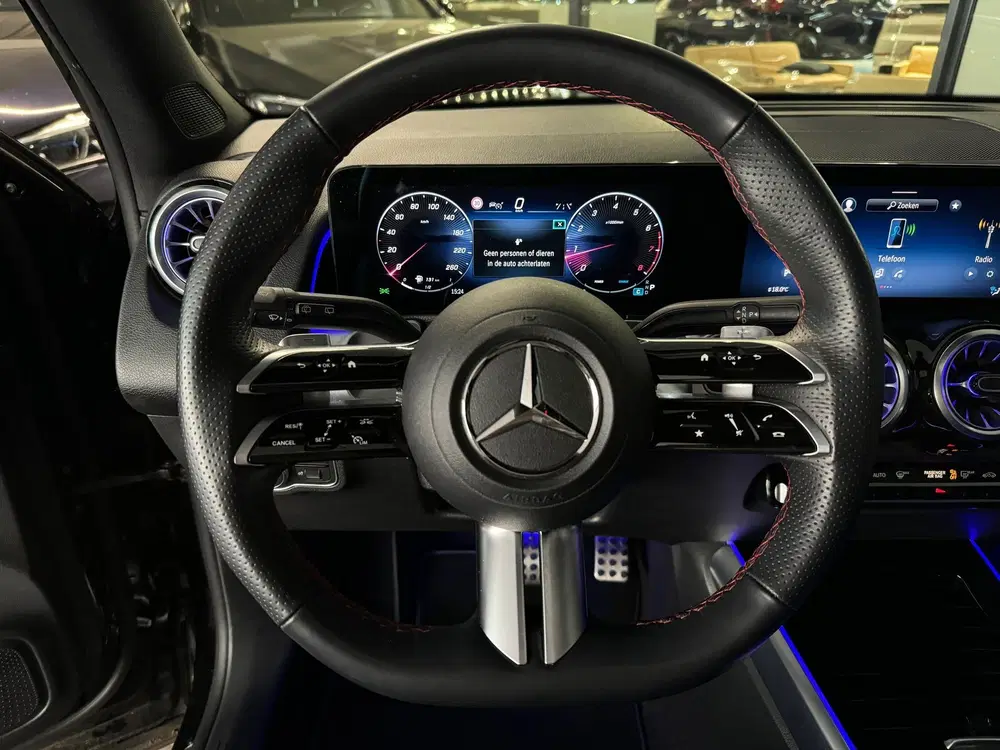 Mercedes-Benz GLB 200 Star Edition LIMITED AMG 7p Pano uit 2025, foto 13