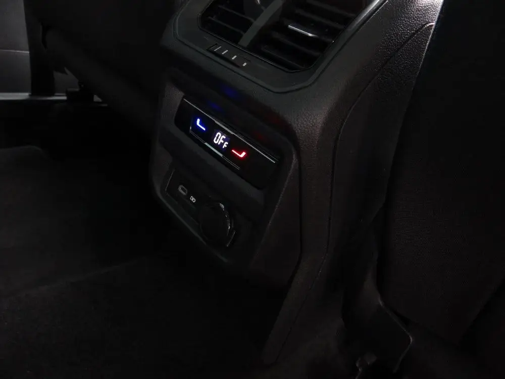 Volkswagen Tiguan VW TIGUAN 1.5 TSI/2023/AUTOMAAT/BUSINESS HIGHLINE/ VOL OPTIE uit 2023, foto 16