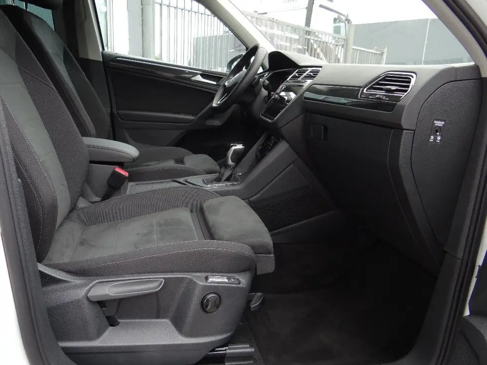 Volkswagen Tiguan VW TIGUAN 1.5 TSI/2023/AUTOMAAT/BUSINESS HIGHLINE/ VOL OPTIE uit 2023, foto 7