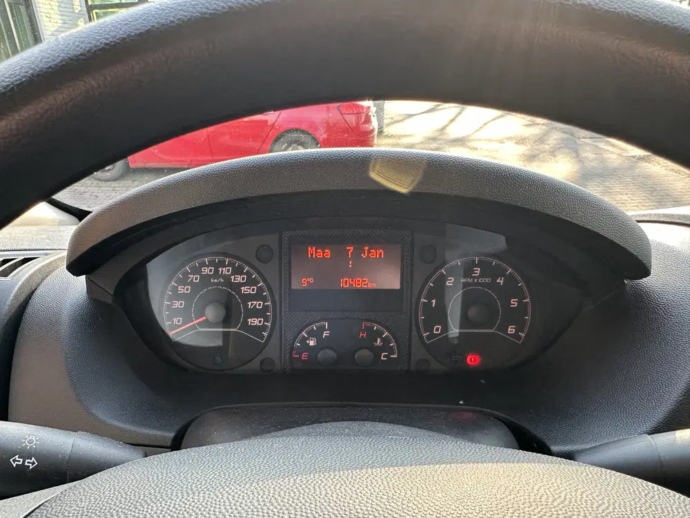 Peugeot Boxer 435 L3H2 Premium 70 kWh 136pk uit 2021, foto 9
