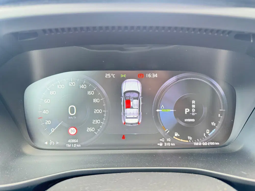 Volvo XC40 1.5 T5 Twin Engine Momentum Pro (bj 2020) uit 2020, foto 12