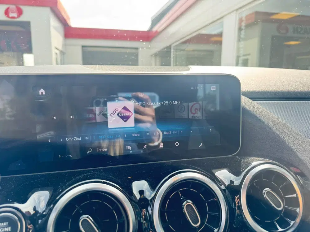 Mercedes-Benz B-Klasse 180 Business Solution Plus (bj 2019) uit 2019, foto 19