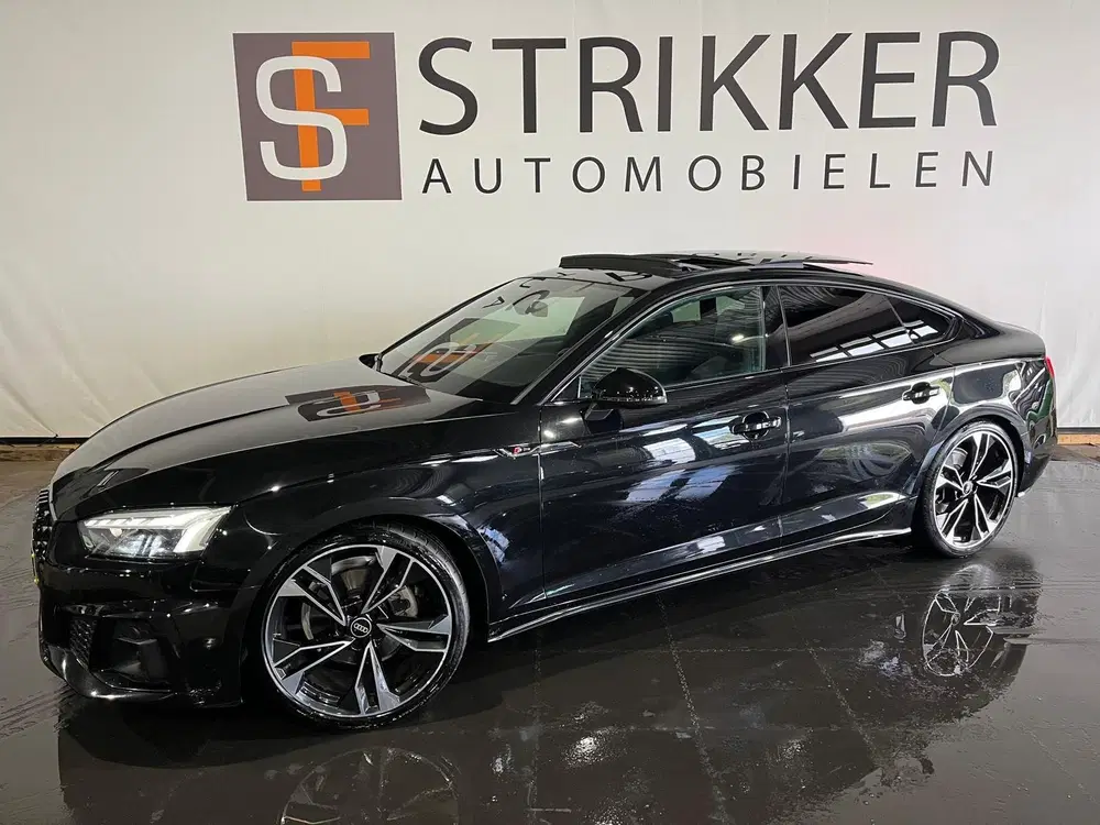 Audi A5 35 TFSI S edition Competition uit 2021, foto 2
