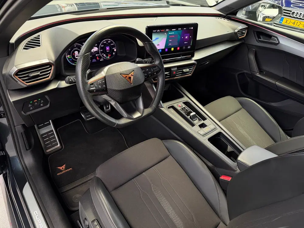 Cupra Leon 1.4 e-Hybrid VZ Copper Edition CarPl uit 2022, foto 3