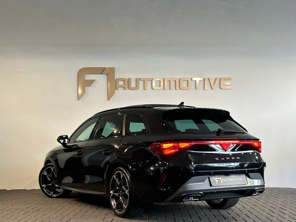 Cupra Leon 1.5 TSI e-Hybrid Business Pano uit 2024, foto 2