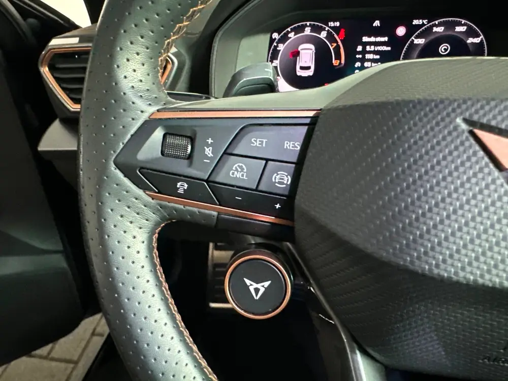 Cupra Leon 1.5 TSI e-Hybrid Business Pano uit 2024, foto 9