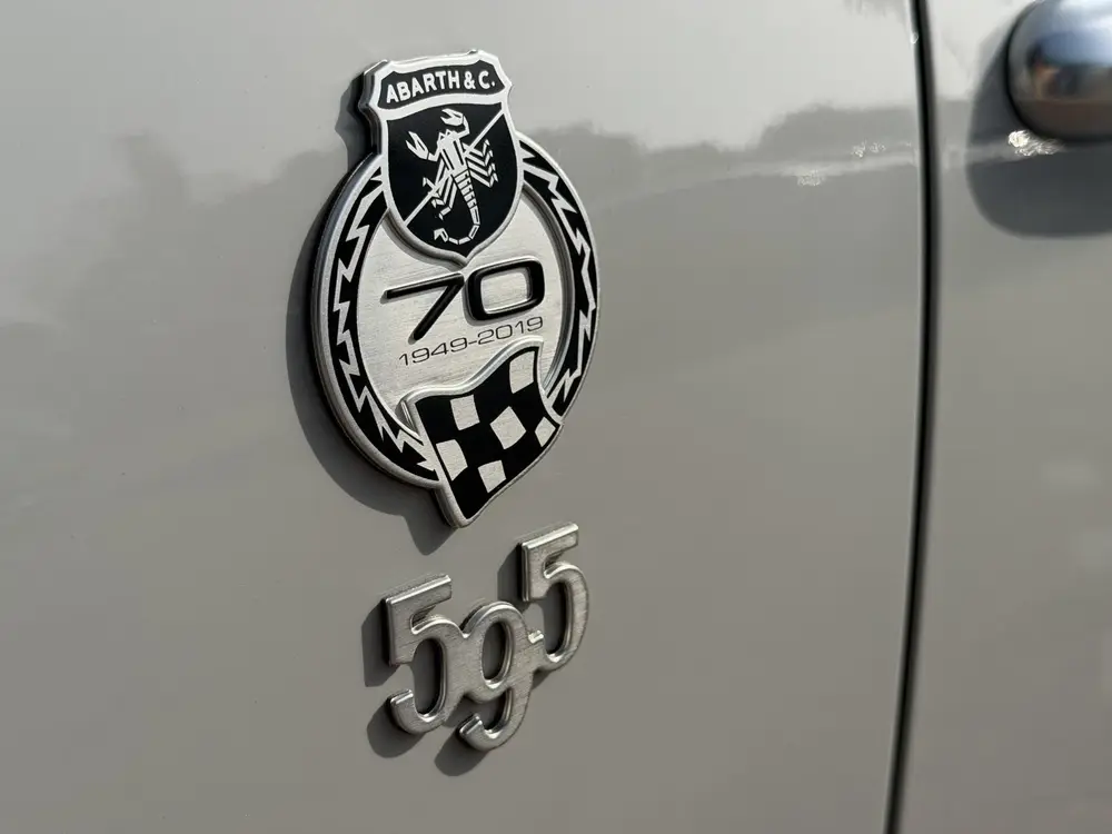 Fiat 500 1.4 T-Jet Abarth Turismo 595 | 70TH ANNIVERSARY | N uit 2019, foto 20