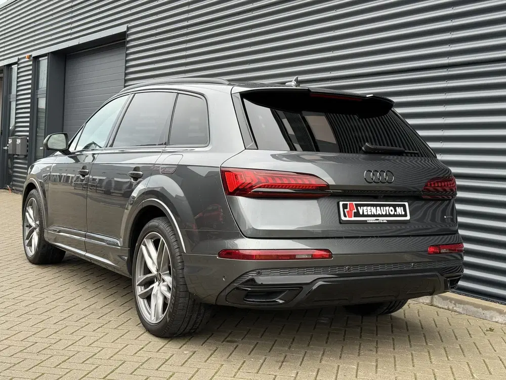 Audi Q7 55 TFSI e quattro S-Line Pano uit 2022, foto 17