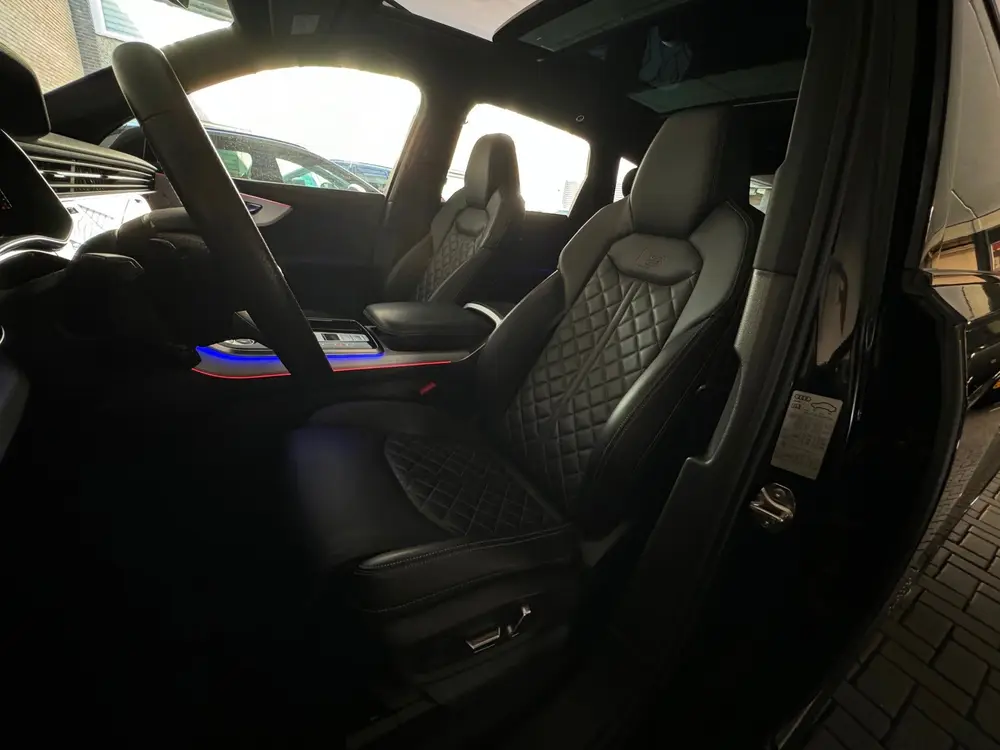 Audi Q7 55 TFSI e quattro Competition Pano uit 2020, foto 4
