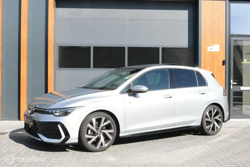 Volkswagen Golf 2.0 TSI 4Motion PANO|KEYLS|UNIEK! uit 2025
