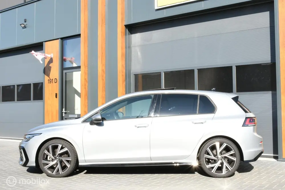 Volkswagen Golf 2.0 TSI 4Motion PANO|KEYLS|UNIEK! uit 2025, foto 2