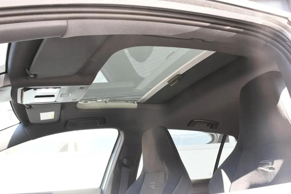 Volkswagen Golf 2.0 TSI 4Motion PANO|KEYLS|UNIEK! uit 2025, foto 20