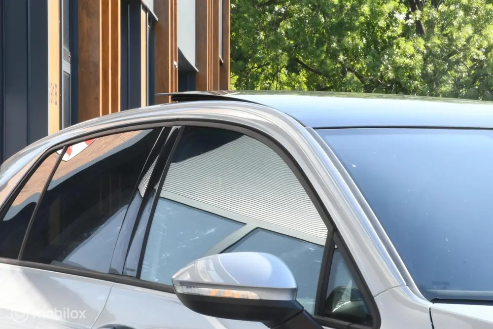 Volkswagen Golf 2.0 TSI 4Motion PANO|KEYLS|UNIEK! uit 2025, foto 6