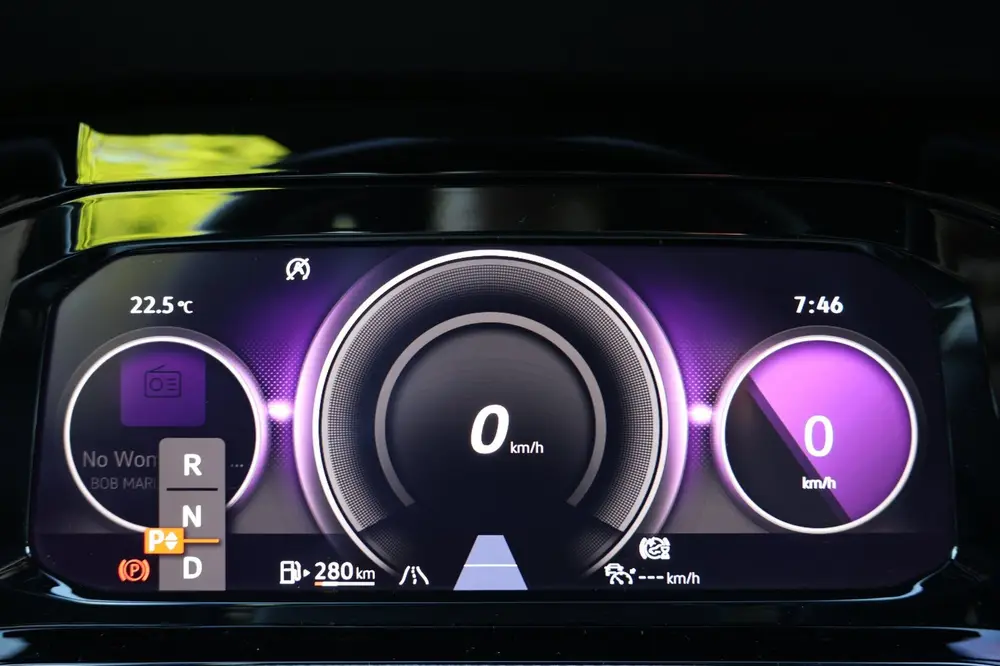 Volkswagen Golf 1.5 eTSI R-Line | panoramadak | camera | ada uit 2024, foto 11