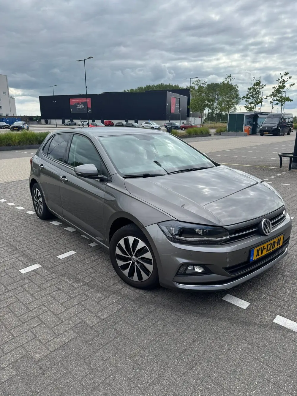 Volkswagen Polo 1.0 TSI 115pk 7-DSG 2019 Grijs uit 2019, foto 2