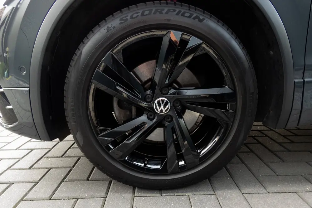 Volkswagen TIGUAN 1.4 TSI eHybrid R-Line Business+ uit 2022, foto 17