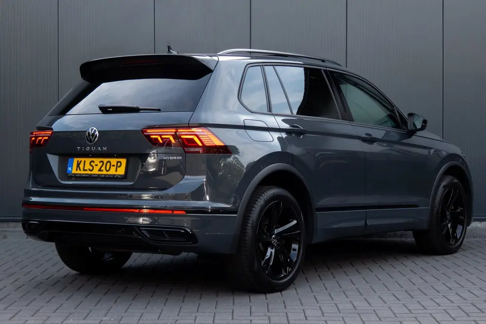 Volkswagen TIGUAN 1.4 TSI eHybrid R-Line Business+ uit 2022, foto 2