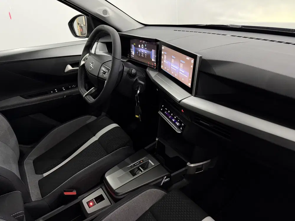 Opel Frontera 1.2 Turbo Hybrid GS 110PK Camera uit 2025, foto 9