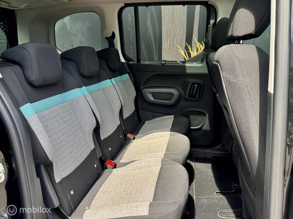 Citroën Berlingo Citroen Berlingo Shine Automaat uit 2020, foto 11