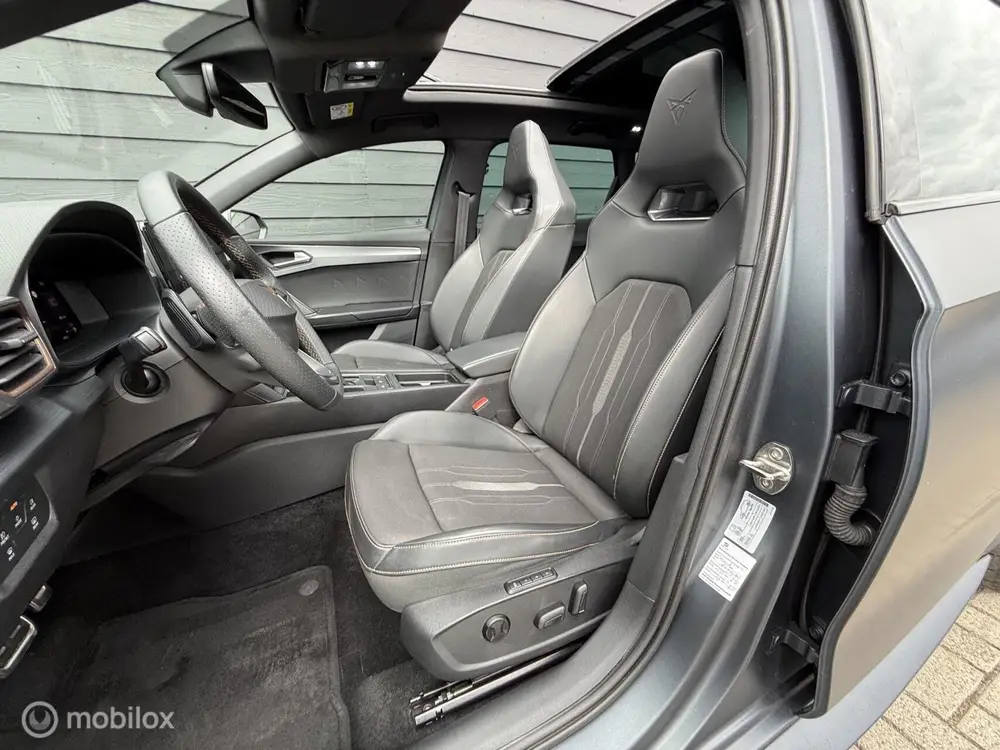 Cupra Leon 1.4 e-Hybrid 245PK VZ Pano.dak uit 2021, foto 11