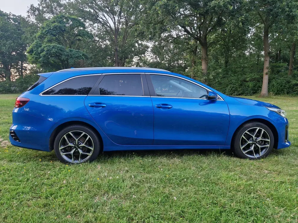 Kia Ceed 1.6 GDI PHEV ExecutiveLine uit 2020, foto 5