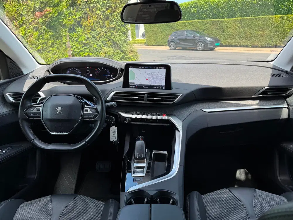 Peugeot 3008 1.2 PureTech Automaat Premium Allure uit 2019, foto 18