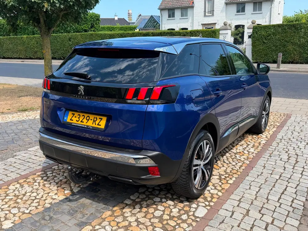 Peugeot 3008 1.2 PureTech Automaat Premium Allure uit 2019, foto 2