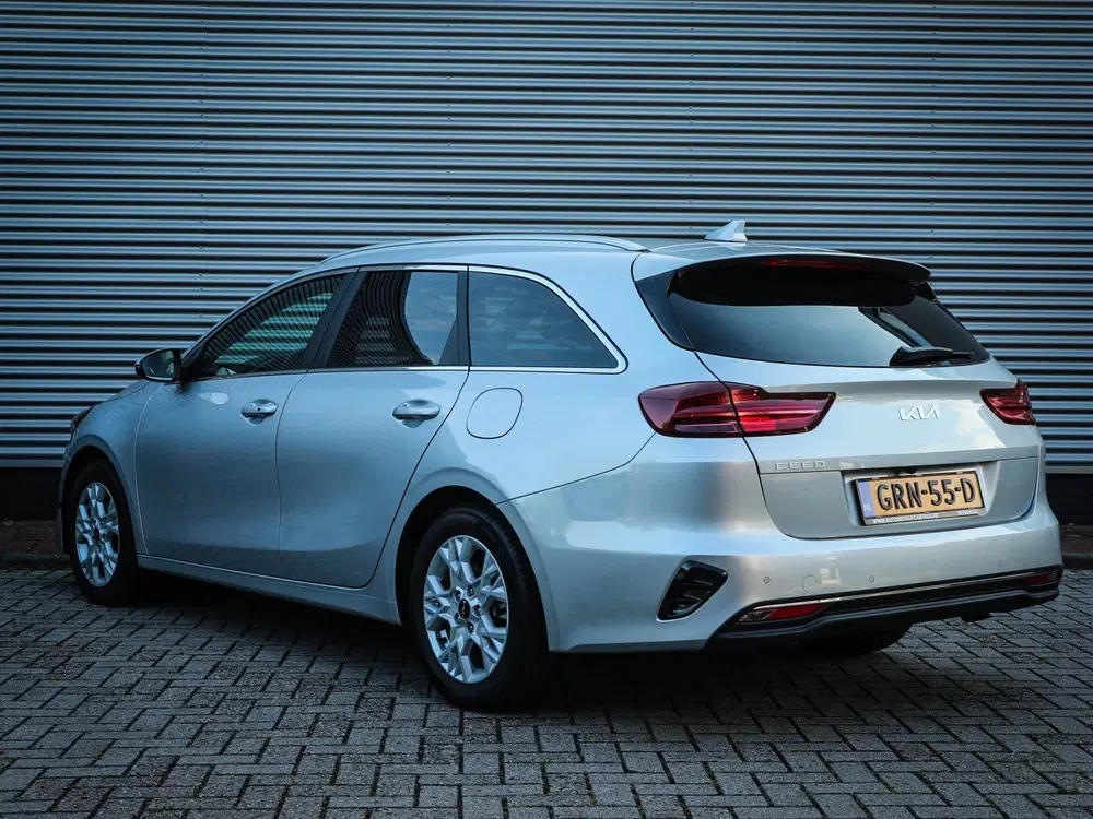 Kia Ceed 1.0 T-GDi DynamicPlusLine Clima uit 2024, foto 10