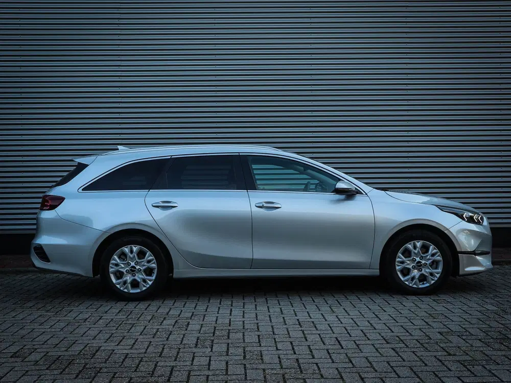 Kia Ceed 1.0 T-GDi DynamicPlusLine Clima uit 2024, foto 13