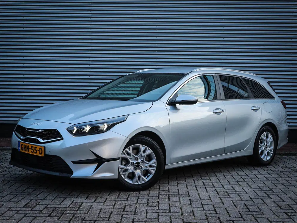 Kia Ceed 1.0 T-GDi DynamicPlusLine Clima uit 2024, foto 8