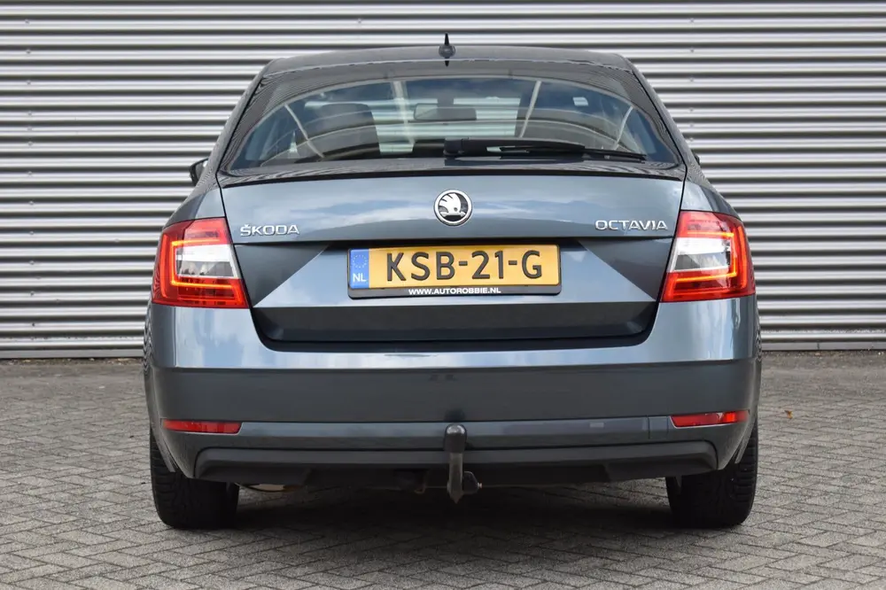 Skoda Octavia 1.5 TSI 150-PK DSG Style Business uit 2020, foto 6
