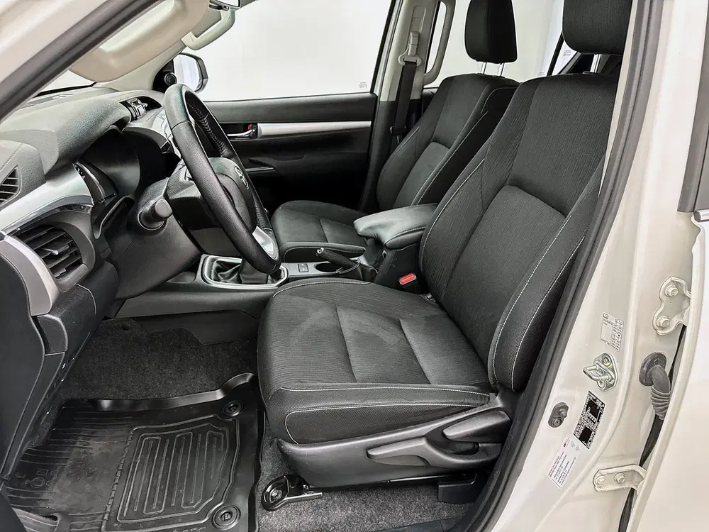 Toyota Hilux 2.8 D-4D Double Cab Professional 204pk Led uit 2023, foto 20