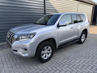 Toyota Land Cruiser 2.8 D-4D-F Challenger A uit 2021