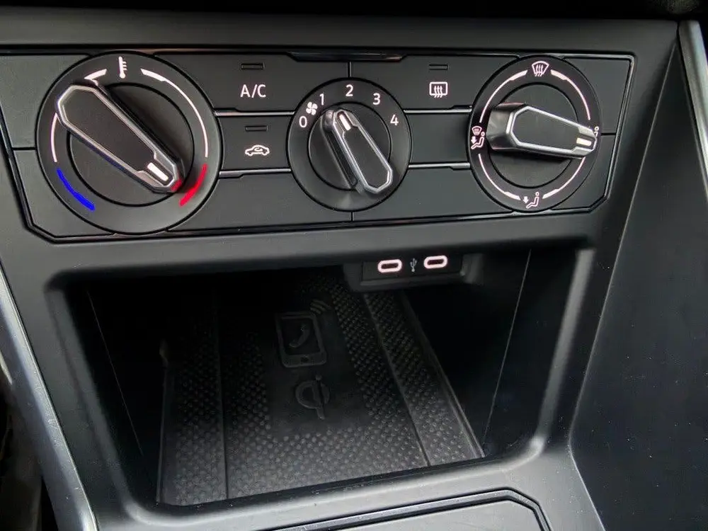 Volkswagen POLO 1.0TSI 95pk Navi Carplay Led 5-Deurs Airco b uit 2022, foto 20